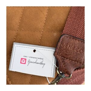 El Crossbody quilted Jen&Co en tono Cognac. NWT. Nuevo con etiqueta y estilo boho chic