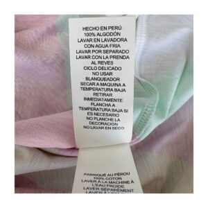 Tee Rainbow Kate Spade de algodón peruano premium, talla mediana y estilo whimsical