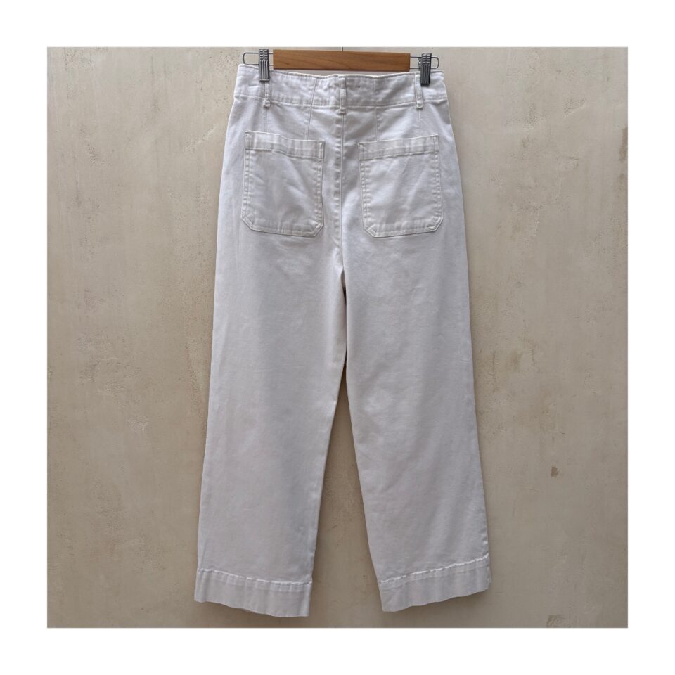 Patch Pocket Pants Bagatelle en algodón color hueso , cintura alta y talla 8. perfectos para armario cápusula