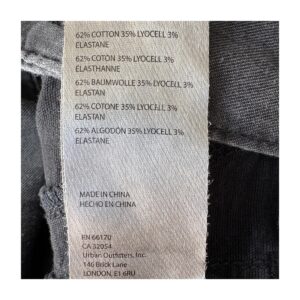 Pantalón negro deconstruido Pilcro . Talla 25 . Acubi style