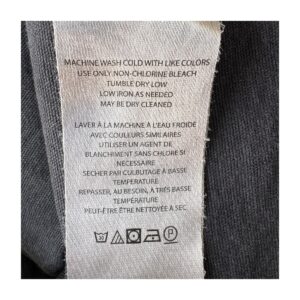 Pantalón negro deconstruido Pilcro . Talla 25 . Acubi style