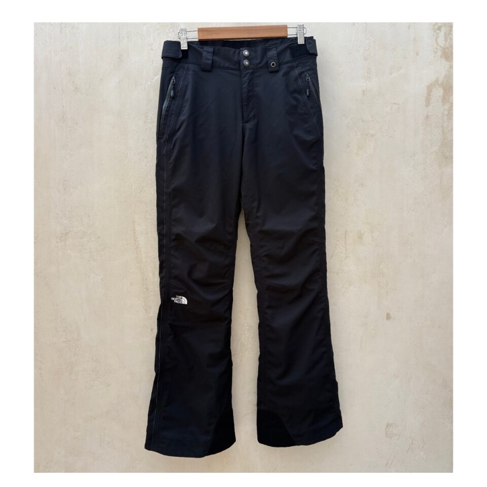 The North Face Thunderstruck: pantalón técnico negro para nieve en Talla M, soprty luxe y estilo athleisure