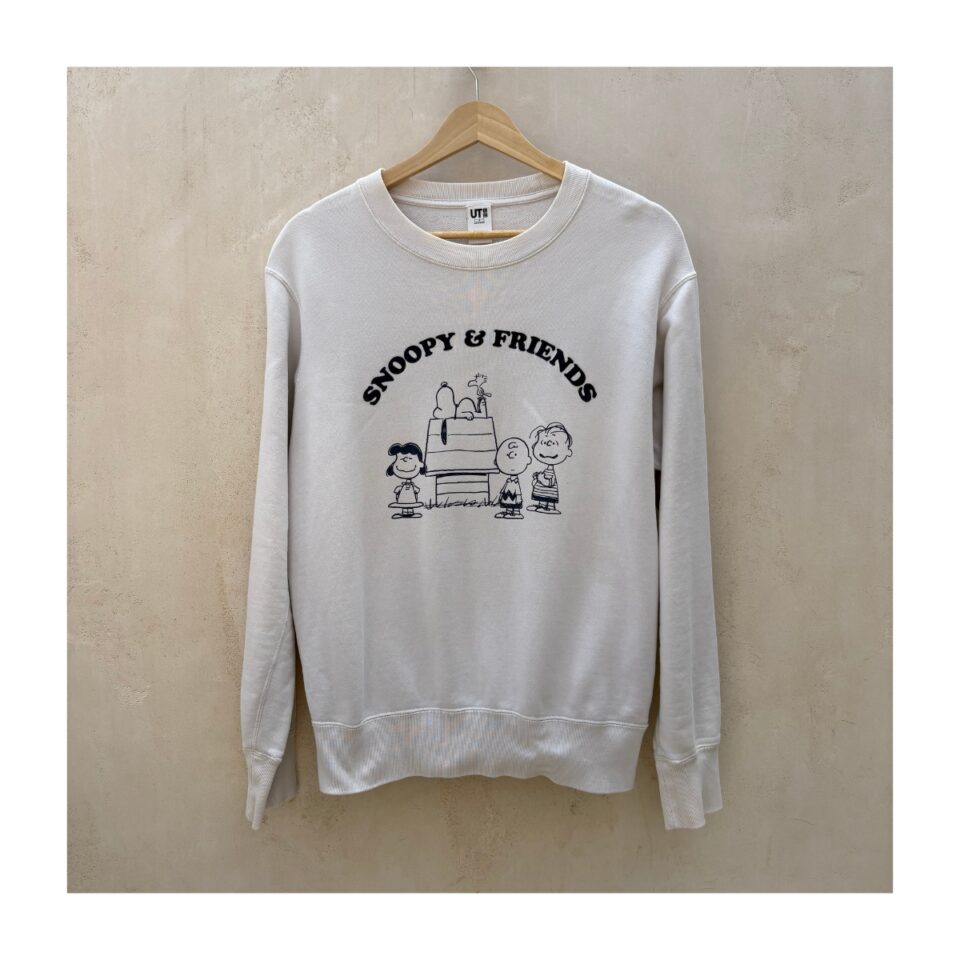 Pullover Uniqlo colaboración Peanuts en 100% algodón