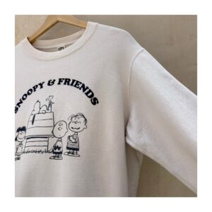Pullover Uniqlo colaboración Peanuts en 100% algodón