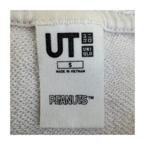 Pullover Uniqlo colaboración Peanuts en 100% algodón