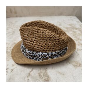 Fedora en tonos tierra de Steve Madden con banda animal print talla one size. Estilo cottagecore y coastal grandma