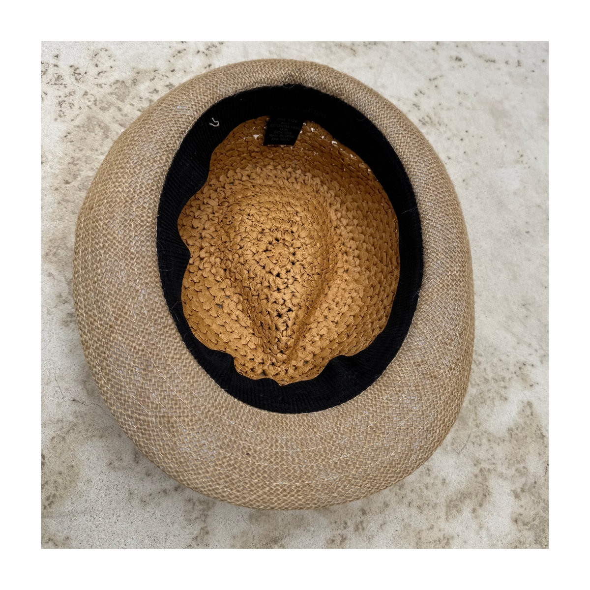Fedora en tonos tierra de la marca Steve Madden. Unitalla . Estilo cottagecore, coastal grandama y peasant