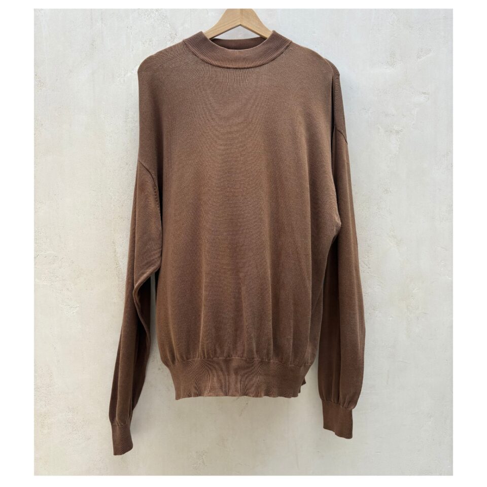 Sweater marrón caramelo Baracuta en mezcla de seda y algodón. XL estilo old money
