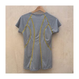 Tee marca North Face gris mate en talla XS manga corta outdoor técnico. Estilo luxy athleisure
