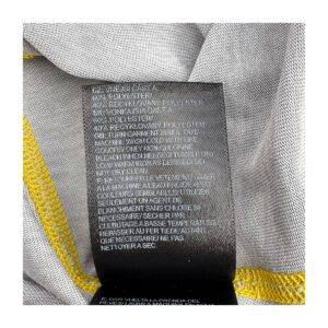 Tee marca North Face gris mate en talla XS manga corta outdoor técnico. Estilo luxy athleisure