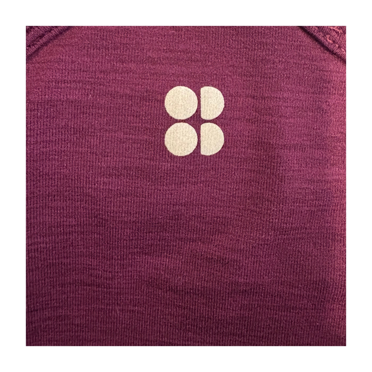 Top workout Sweaty Betty marca britanica en tono burgundy y talla s, athleisure