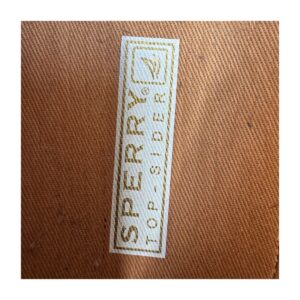 Top sider Sperry Anglefish en talla 10US con lentejuelas y diseño animal print. estilo coastal cottagecore ideal para planes naúticos